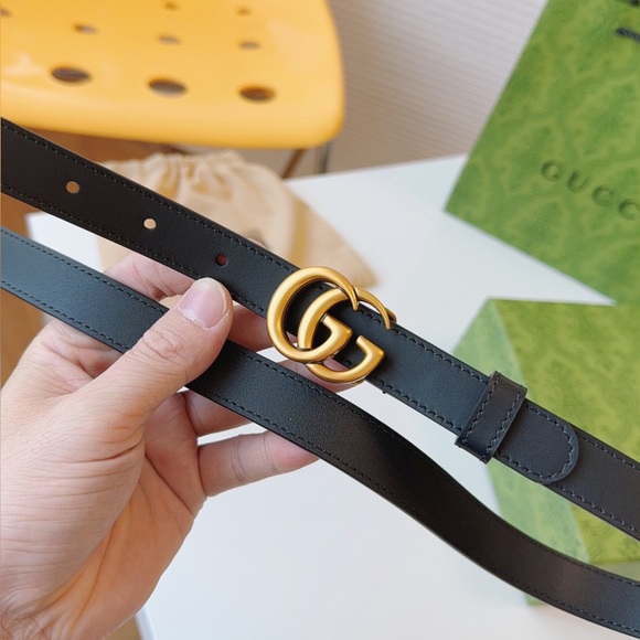 Size 85 cm New Gucci GG Marmont Thin Black Leather Belt with Gold Buckle - Picture 4 of 7